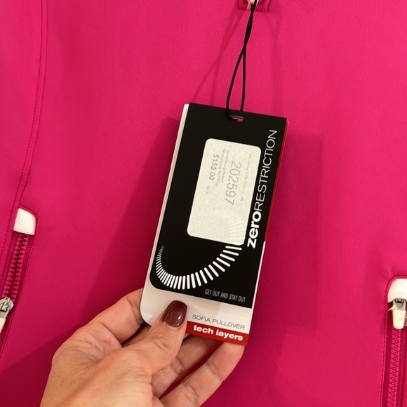 Fuchsia zero restriction pull over new with tags - Picture 2 of 3